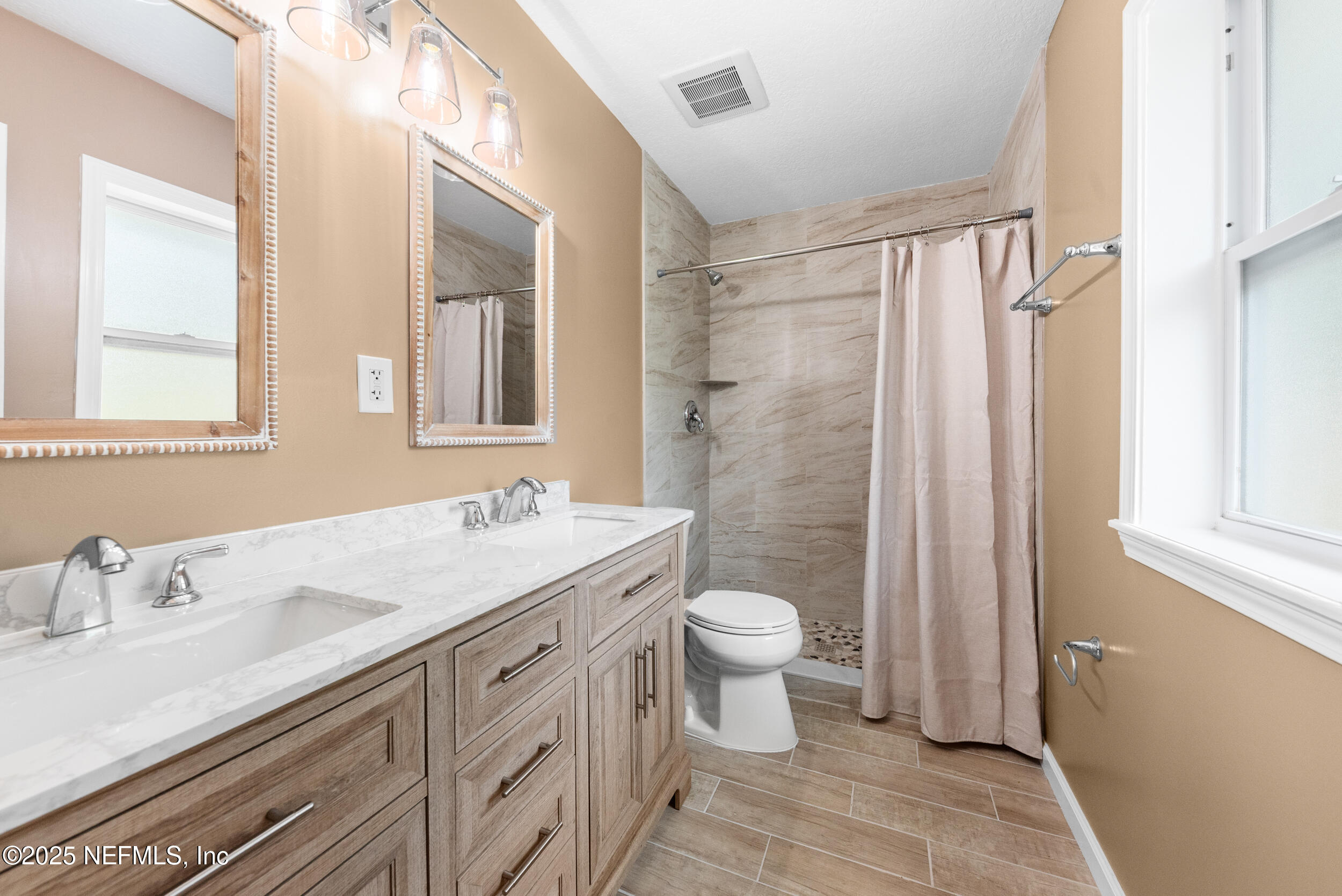 4420 Milam Road Jacksonville, FL 32210 - Photo 19 of 35 Beautiful Primary Bath