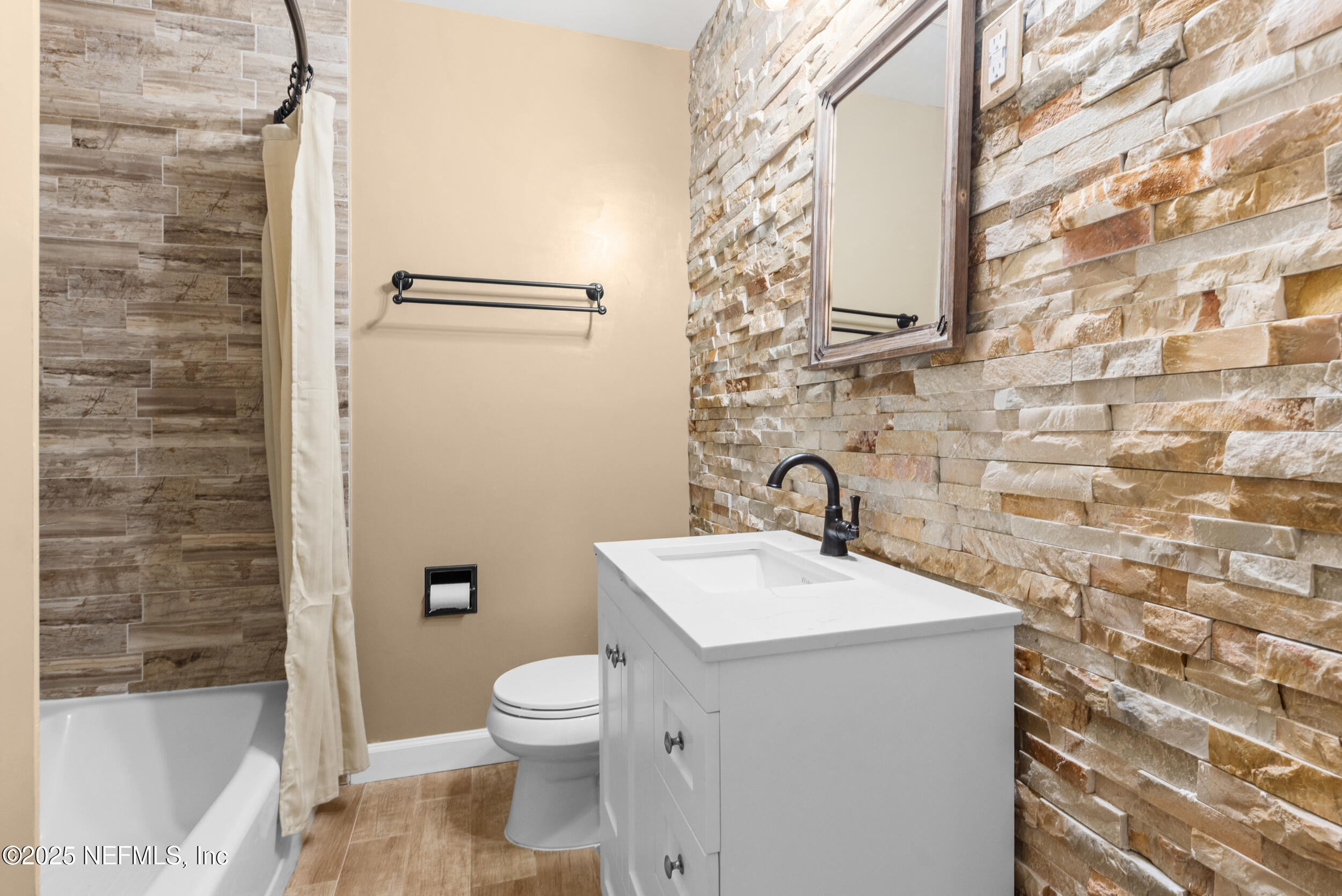 4420 Milam Road Jacksonville, FL 32210 - Photo 22 of 35 Second Bath