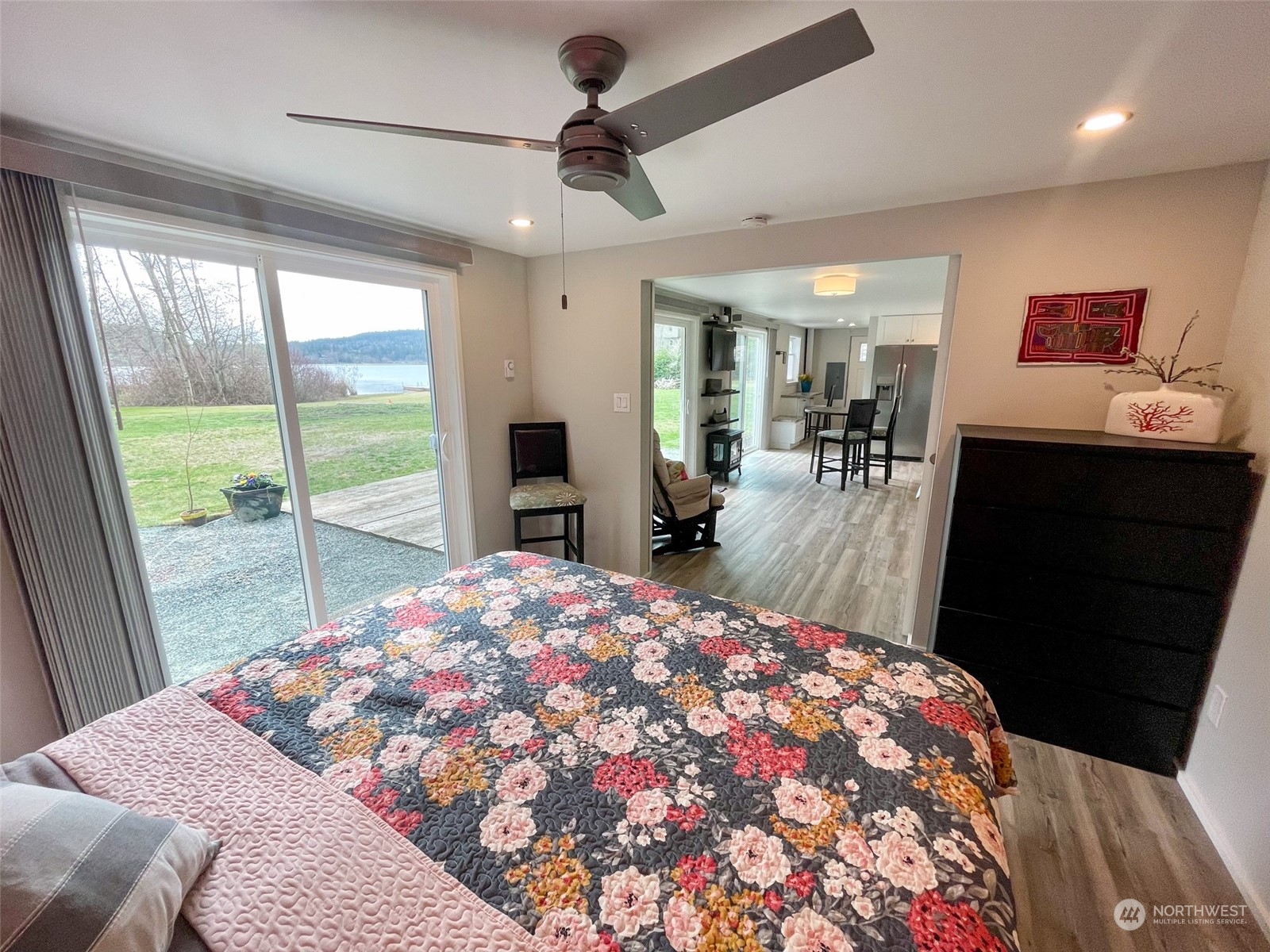 6480 Campbell Lake Road Anacortes, WA 98221 - Photo 4 of 16 Gallery Image 4