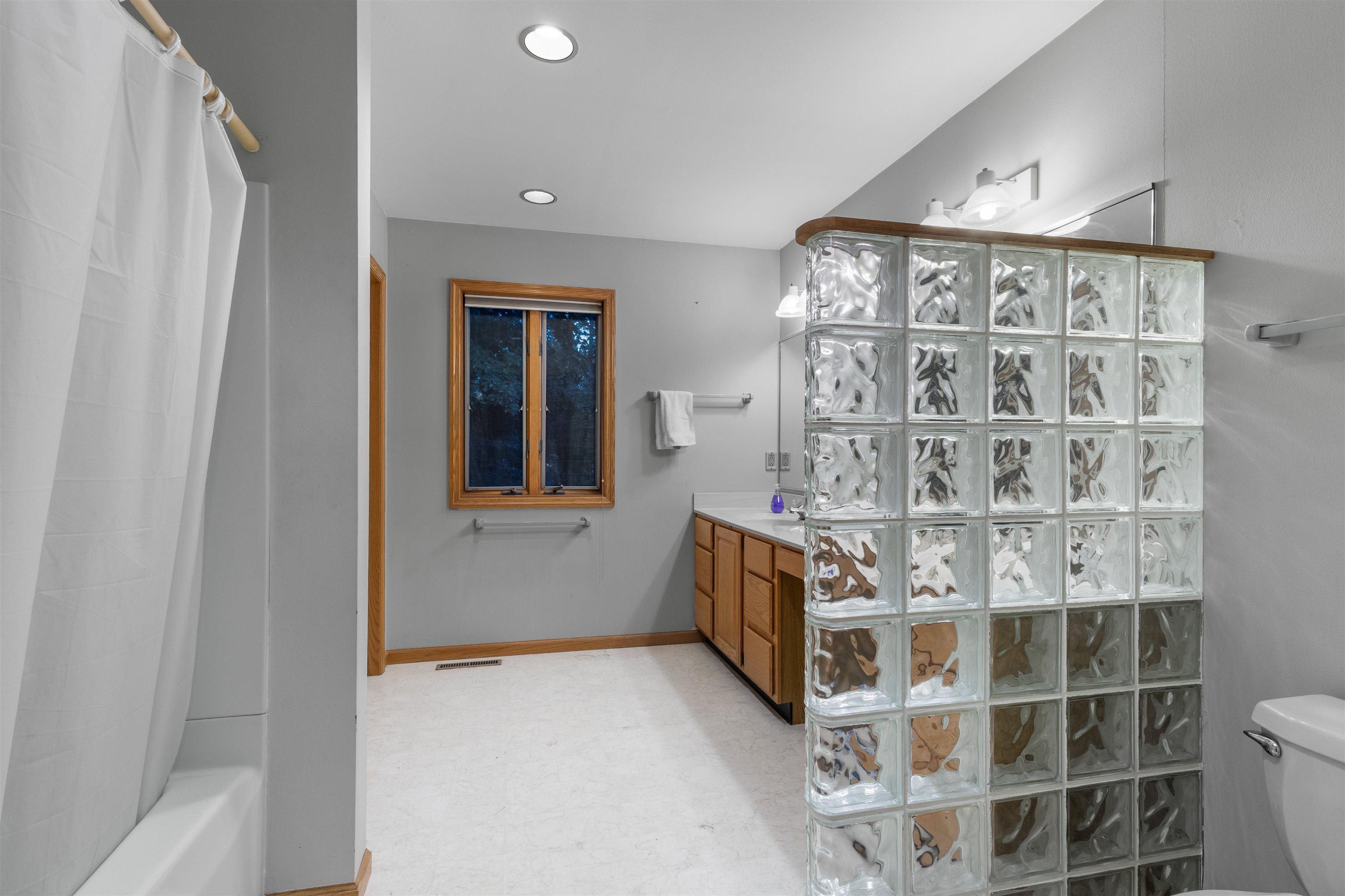 4121 Mineral Point Road Madison, WI 53711 - Photo 19 of 26 Gallery Image 19