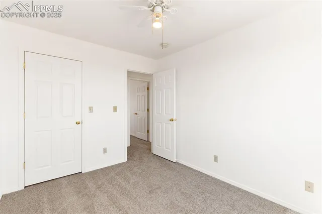 a view of a room with an empty space