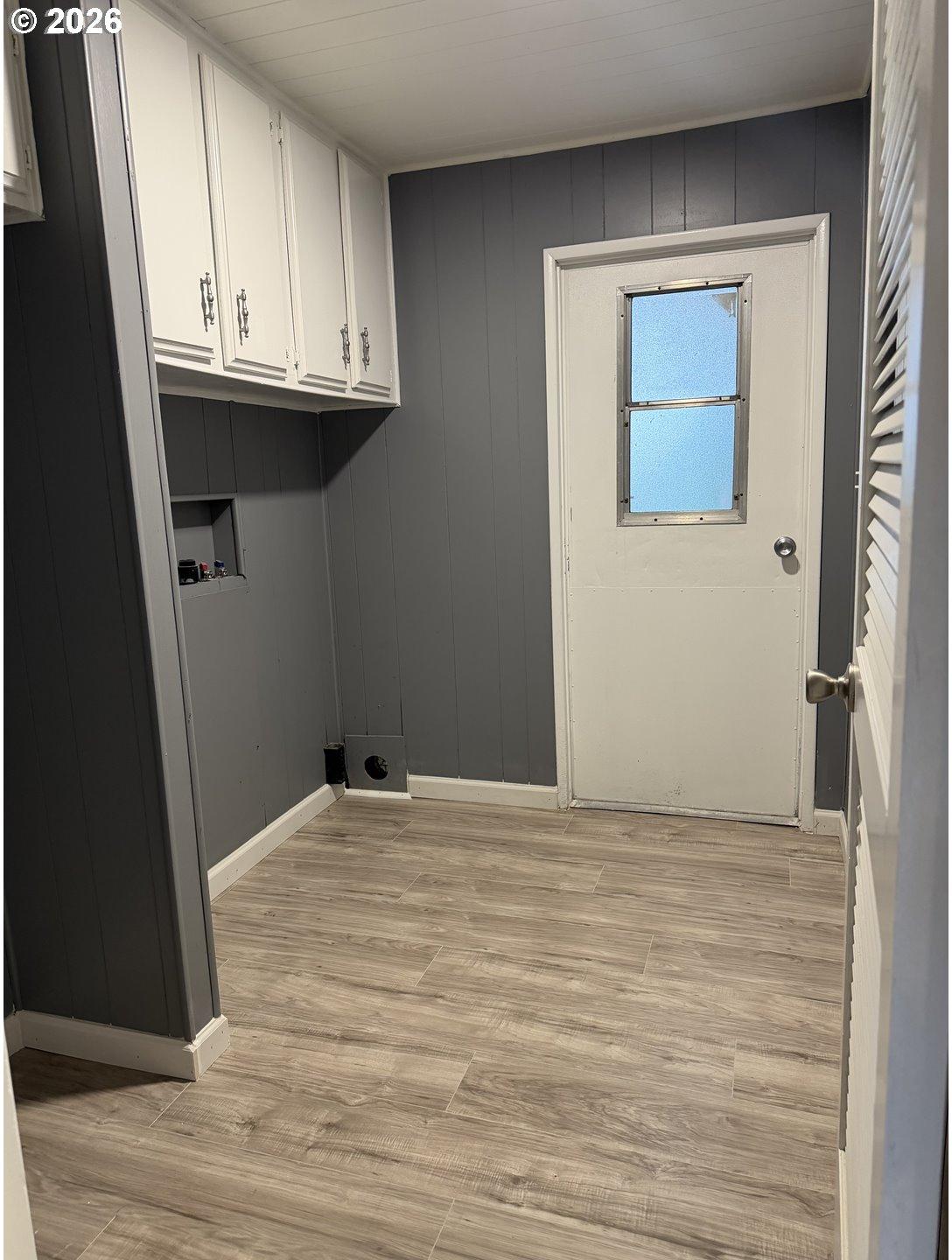 1105 Riverside Drive, Unit 3 Vernonia, OR 97064 - Photo 13 of 19 Laundry