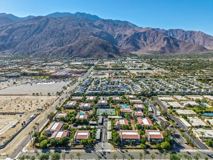 $219,000 | 1100 East Amado Road, Unit 15D1, Palm Springs, CA 92262