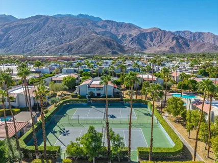 $219,000 | 1100 East Amado Road, Unit 15D1, Palm Springs, CA 92262