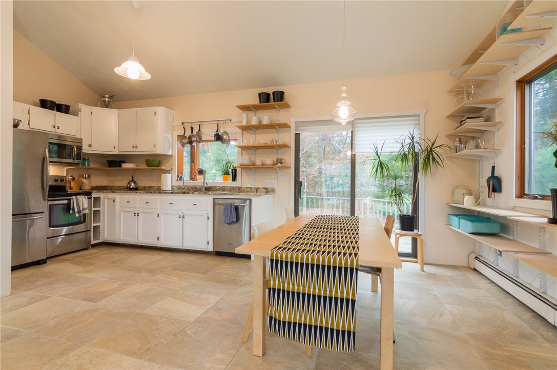 713 Maple Valley Road Coventry, RI 02816 - Photo 7 of 36