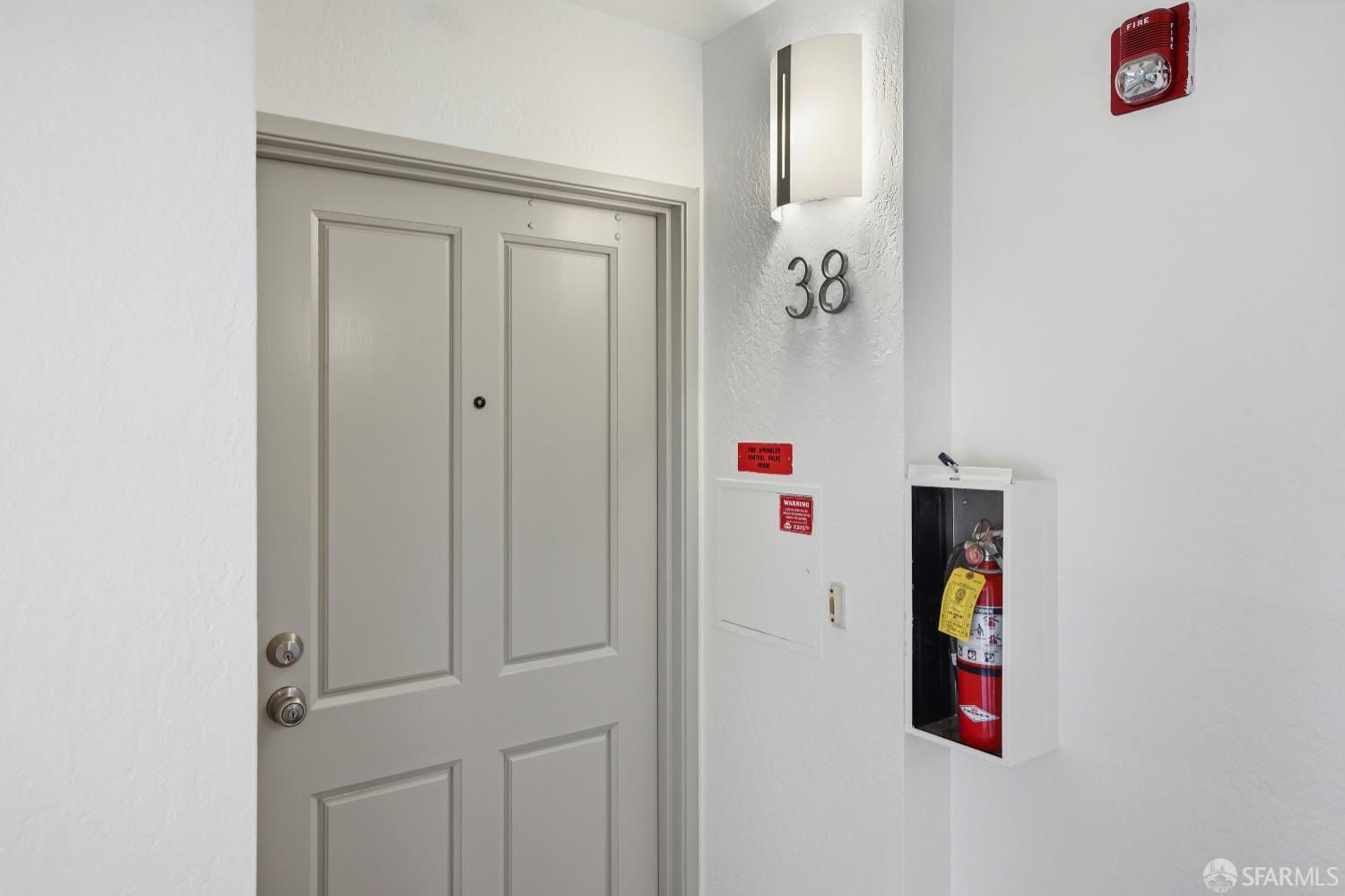 1308 Walden Road, Unit 38 Walnut Creek, CA 94597 - Photo 6 of 39