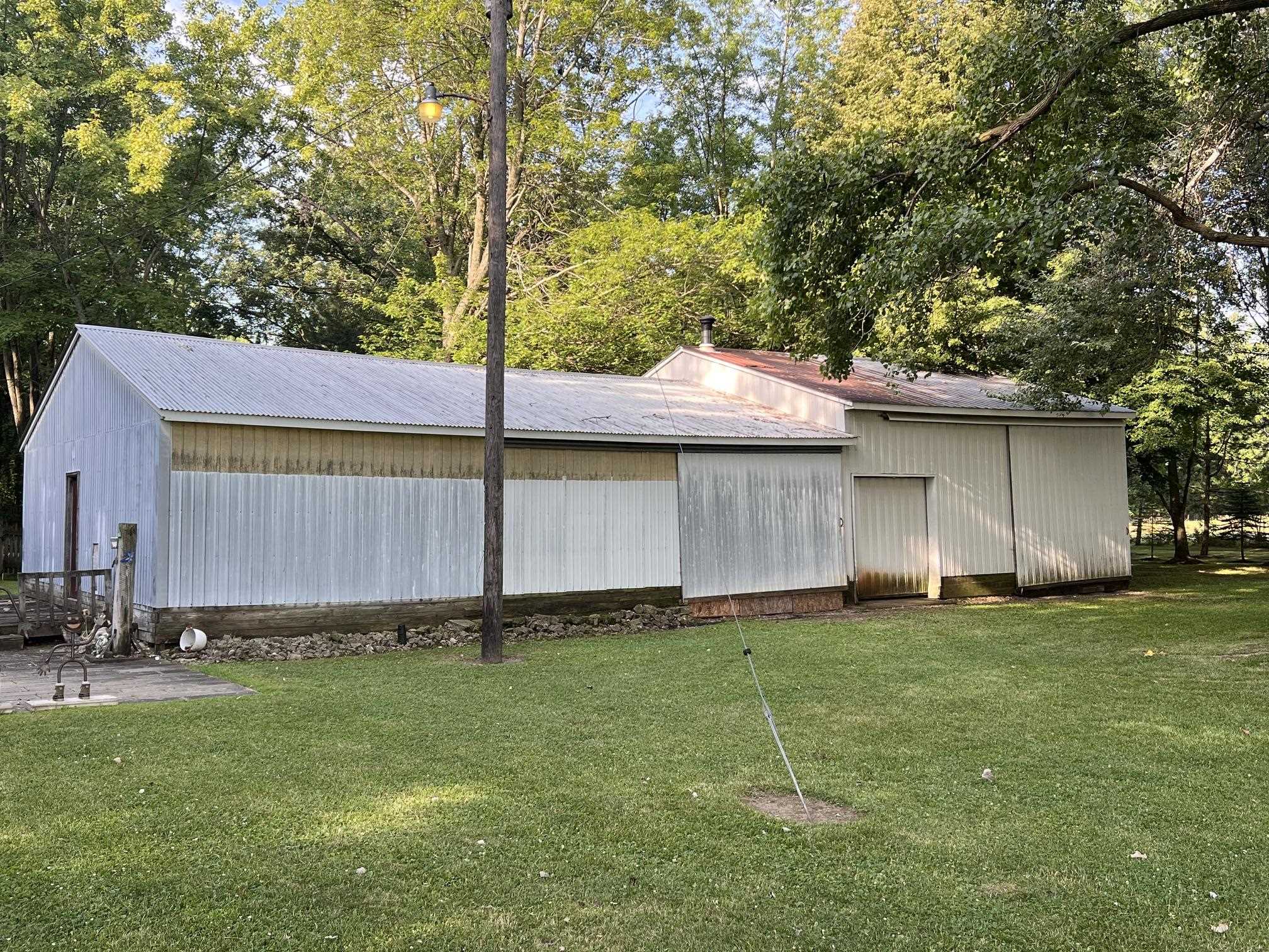 904 West Lovejoy Road Perry, MI 48872 - Photo 15 of 21