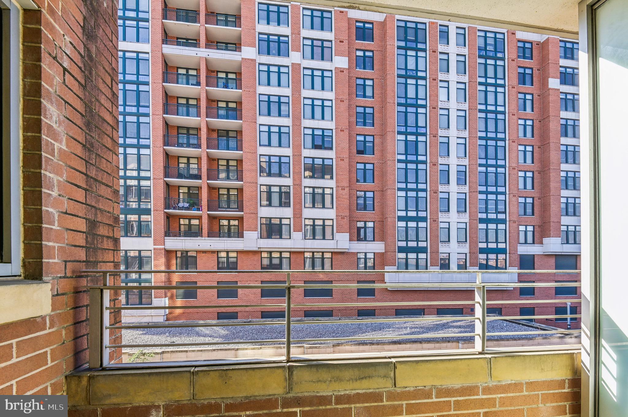 1400 Lancaster Street, Unit 502 Baltimore, MD 21231 - Photo 21 of 48 a view of a large building