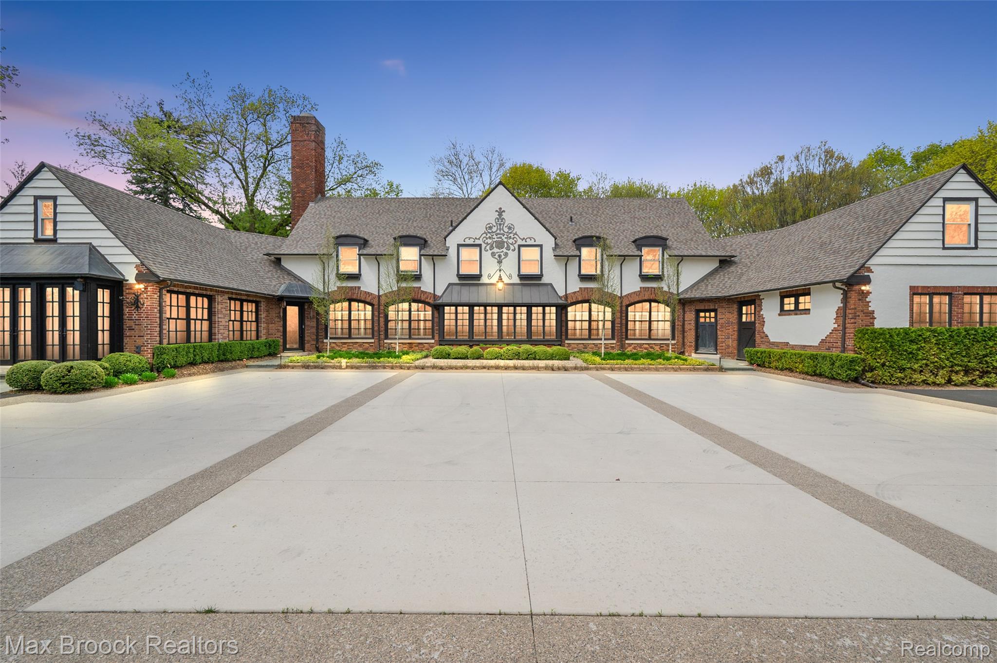 1583 Clarendon Road Bloomfield Hills, MI 48302 - Photo 1 of 73 1583 Clarendon Rd-1.jpg