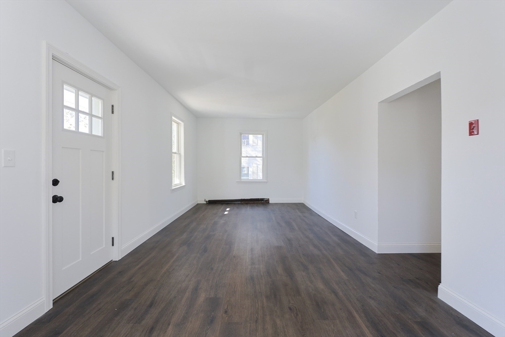 21 Irving Street Bellingham, MA 02019 - Photo 12 of 27