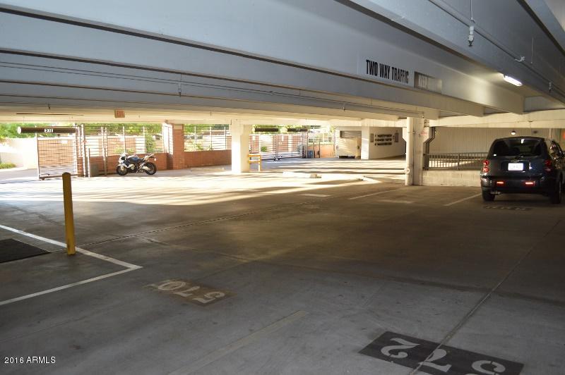 1701 East Colter Street, Unit 333 Phoenix, AZ 85016 - Photo 35 of 36 a view of a room with gym equipment