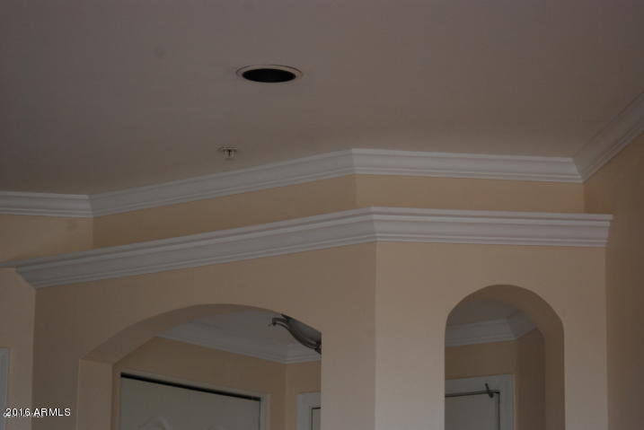 1701 East Colter Street, Unit 333 Phoenix, AZ 85016 - Photo 4 of 36 a close up of a shower