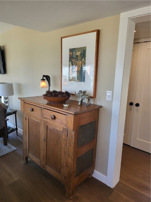 135 Namquid Drive Warwick, RI 02888 - Photo 11 of 28