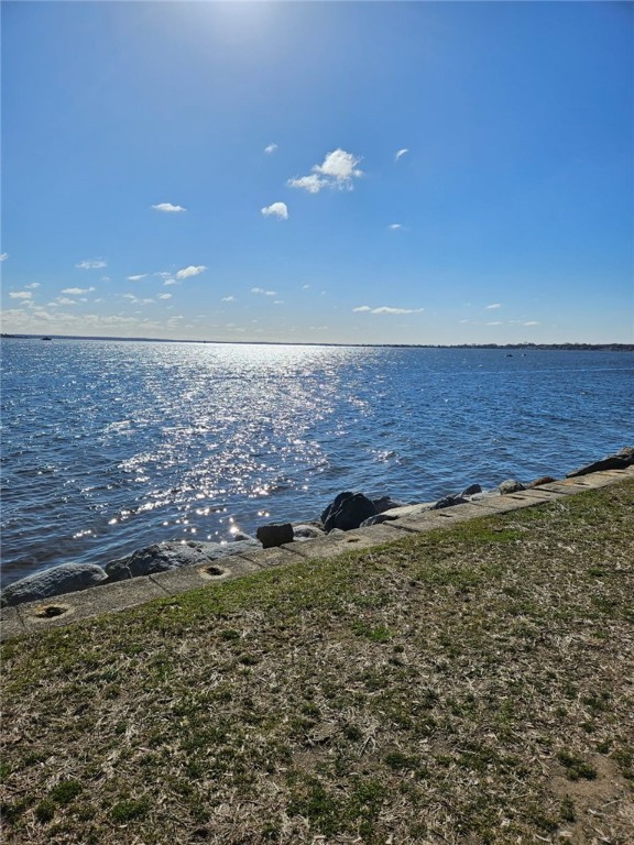 135 Namquid Drive Warwick, RI 02888 - Photo 26 of 28