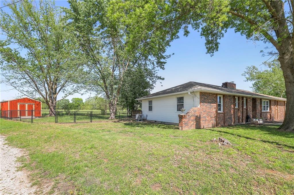 704 Urich Road Clinton, MO 64735 - Photo 31 of 52