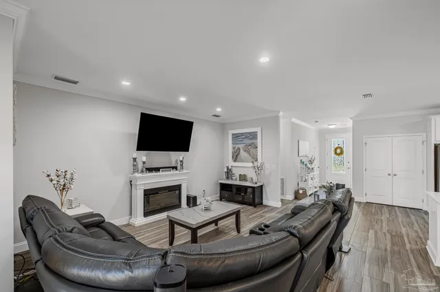 $395,000 | 492 Aleta Avenue, Mary Esther, FL 32569