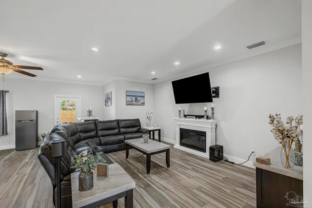 $395,000 | 492 Aleta Avenue, Mary Esther, FL 32569