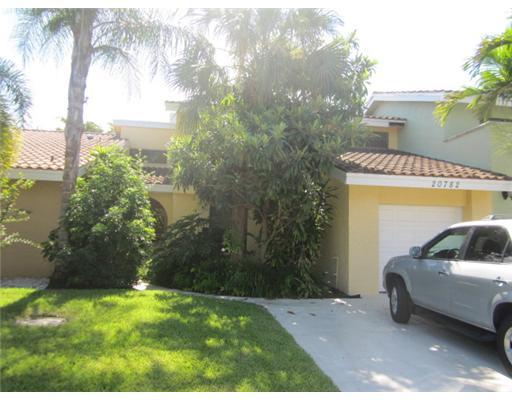 20782 Via Valencia Drive Boca Raton, FL 33433 - Photo 1 of 7 Primary Photo