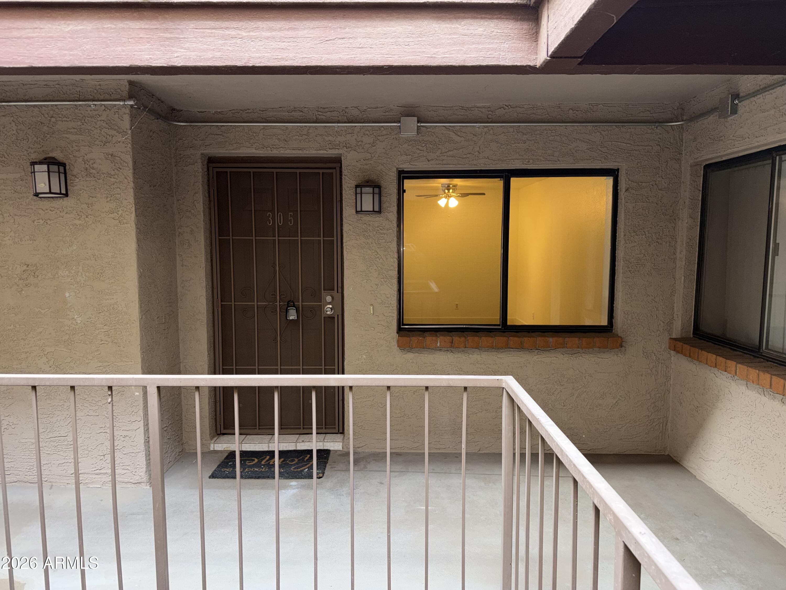 17 East Ruth Avenue, Unit 305 Phoenix, AZ 85020 - Photo 1 of 12