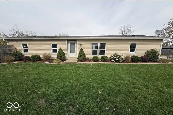 $180,000 | 52 Fountain Lake Drive, Greenfield, IN 46140