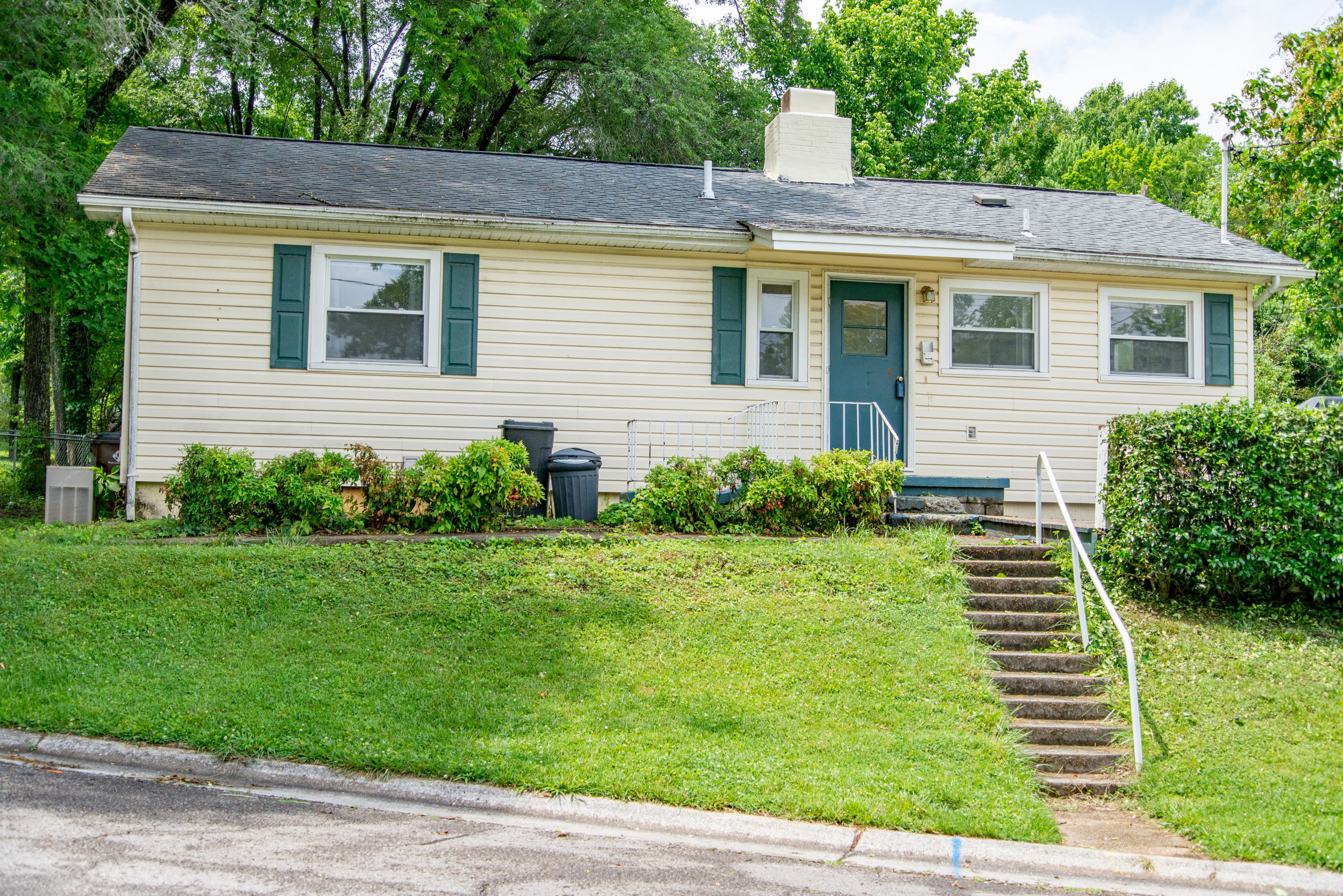 100 West Price Lane Oak Ridge, TN 37830 - Photo 1 of 36 100WPrice02