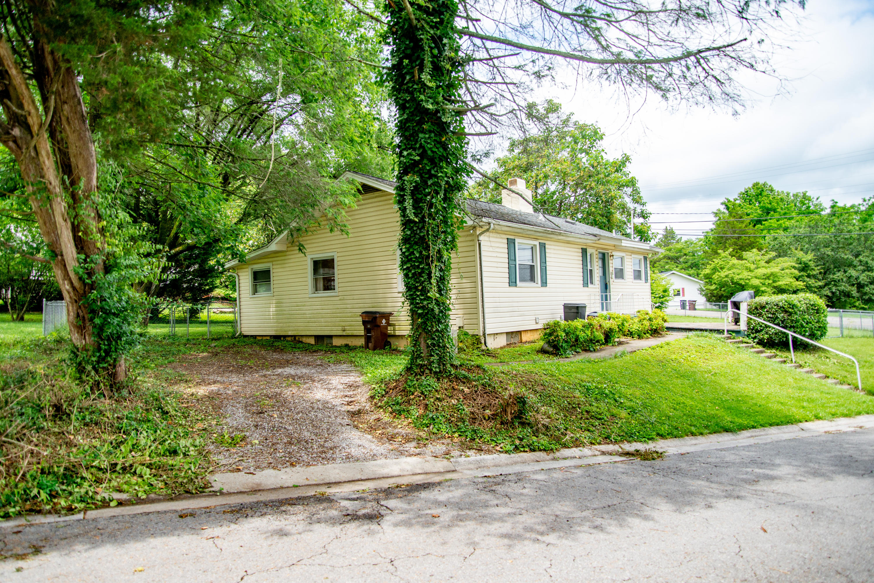 100 West Price Lane Oak Ridge, TN 37830 - Photo 34 of 36 100WPrice06