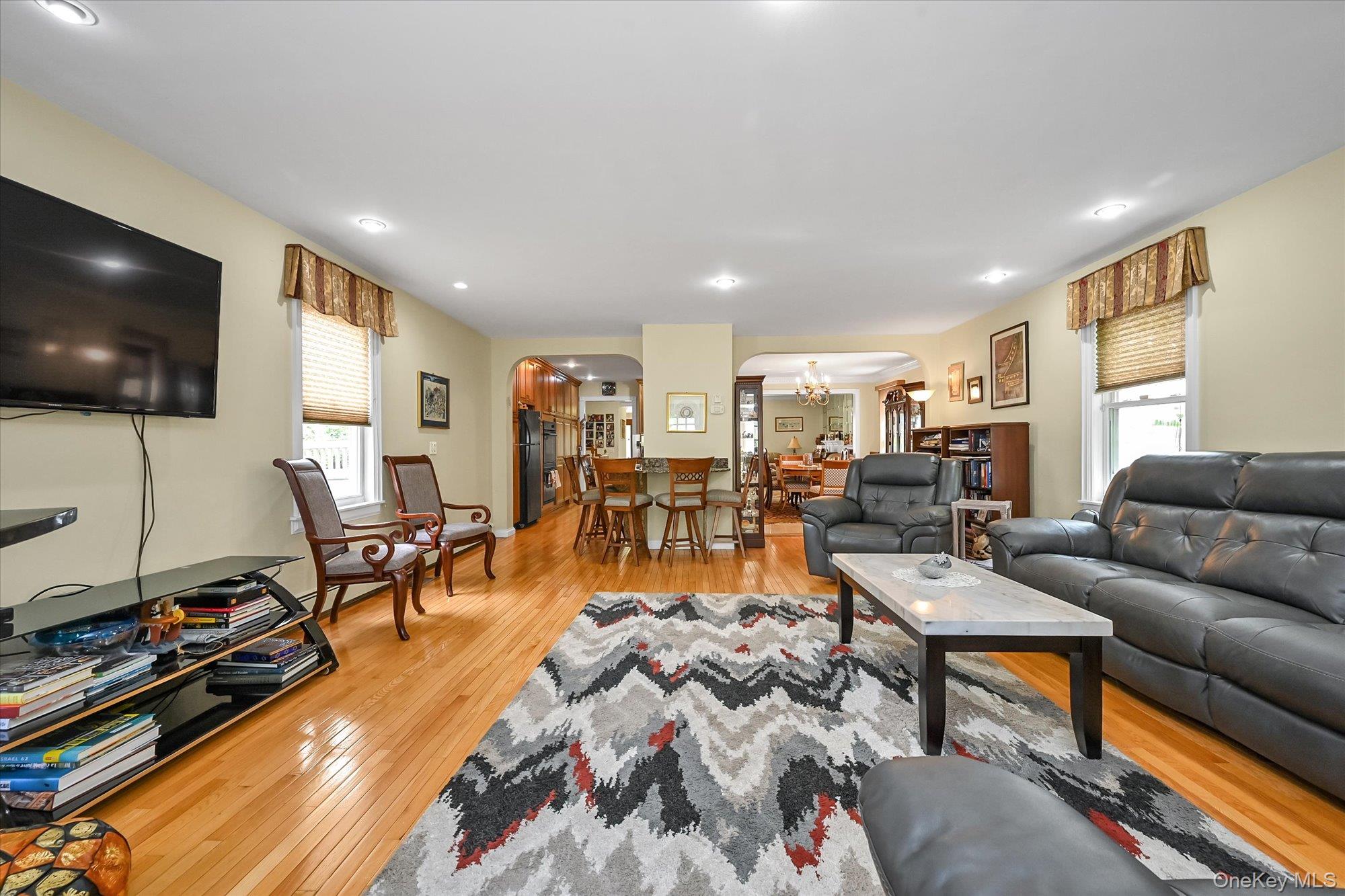 184-33 Tudor Road Queens, NY 11432 - Photo 7 of 24 Gallery Image 7