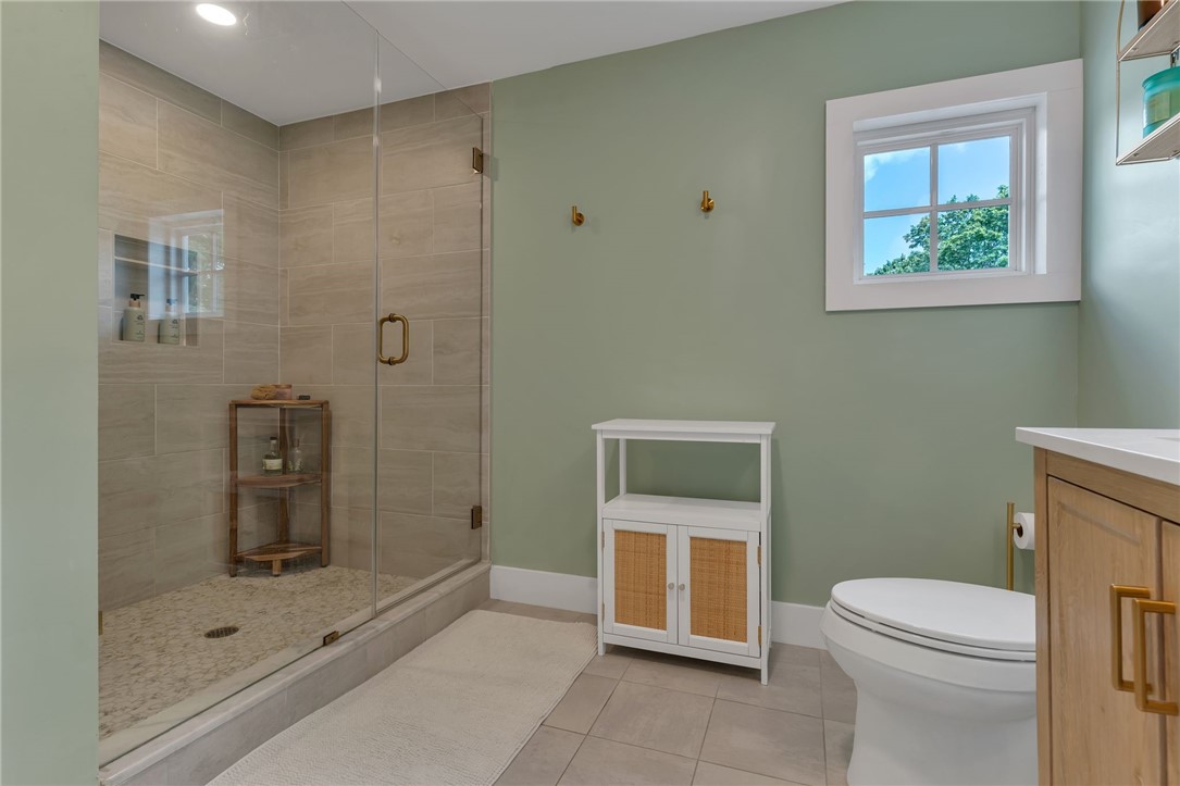 81 Bristol Ferry Road Portsmouth, RI 02871 - Photo 22 of 49