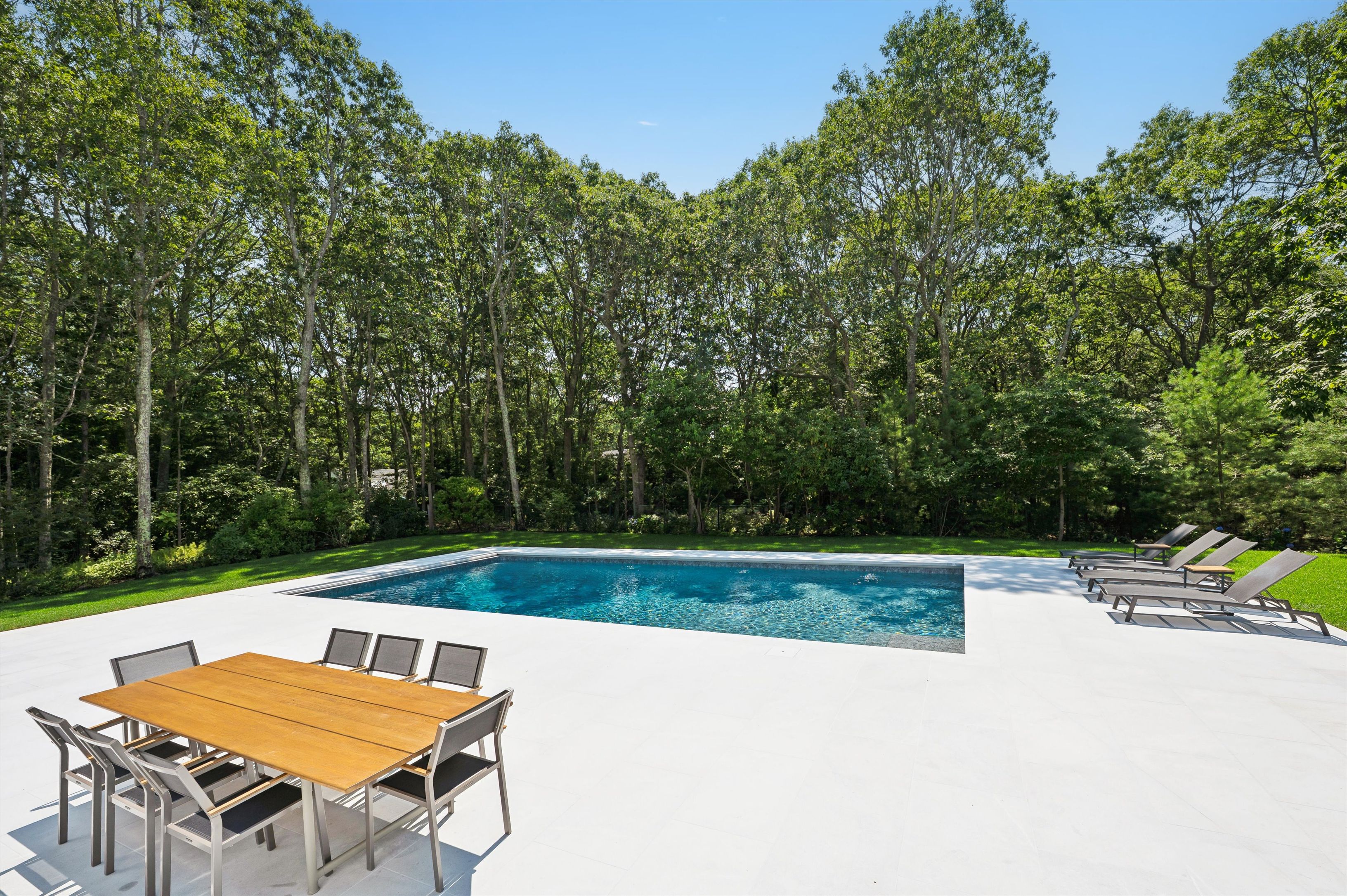 14 Livery Lane East Hampton, NY 11937 - Photo 22 of 33