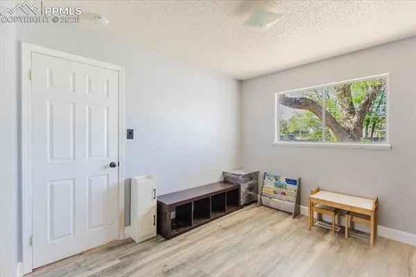 $309,900 | 11 Mac Gregor Road, Pueblo, CO 81001