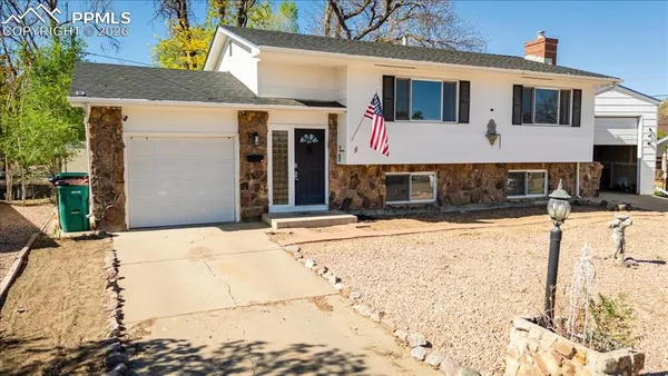 $309,900 | 11 Mac Gregor Road, Pueblo, CO 81001