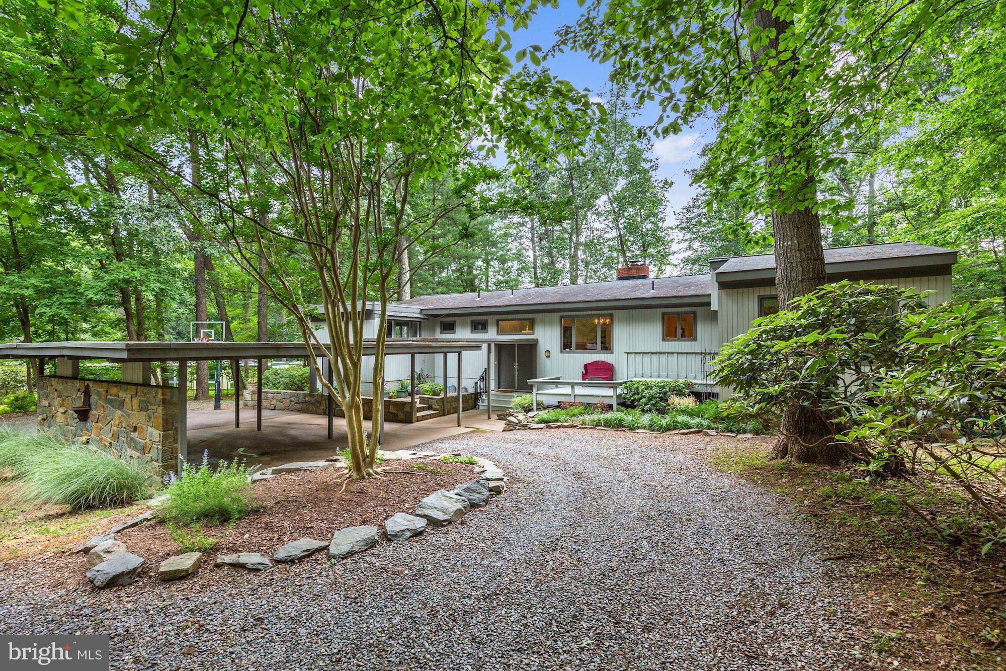 10325 Lloyd Road Potomac, MD 20854 - Photo 1 of 35 10325 Lloyd Road