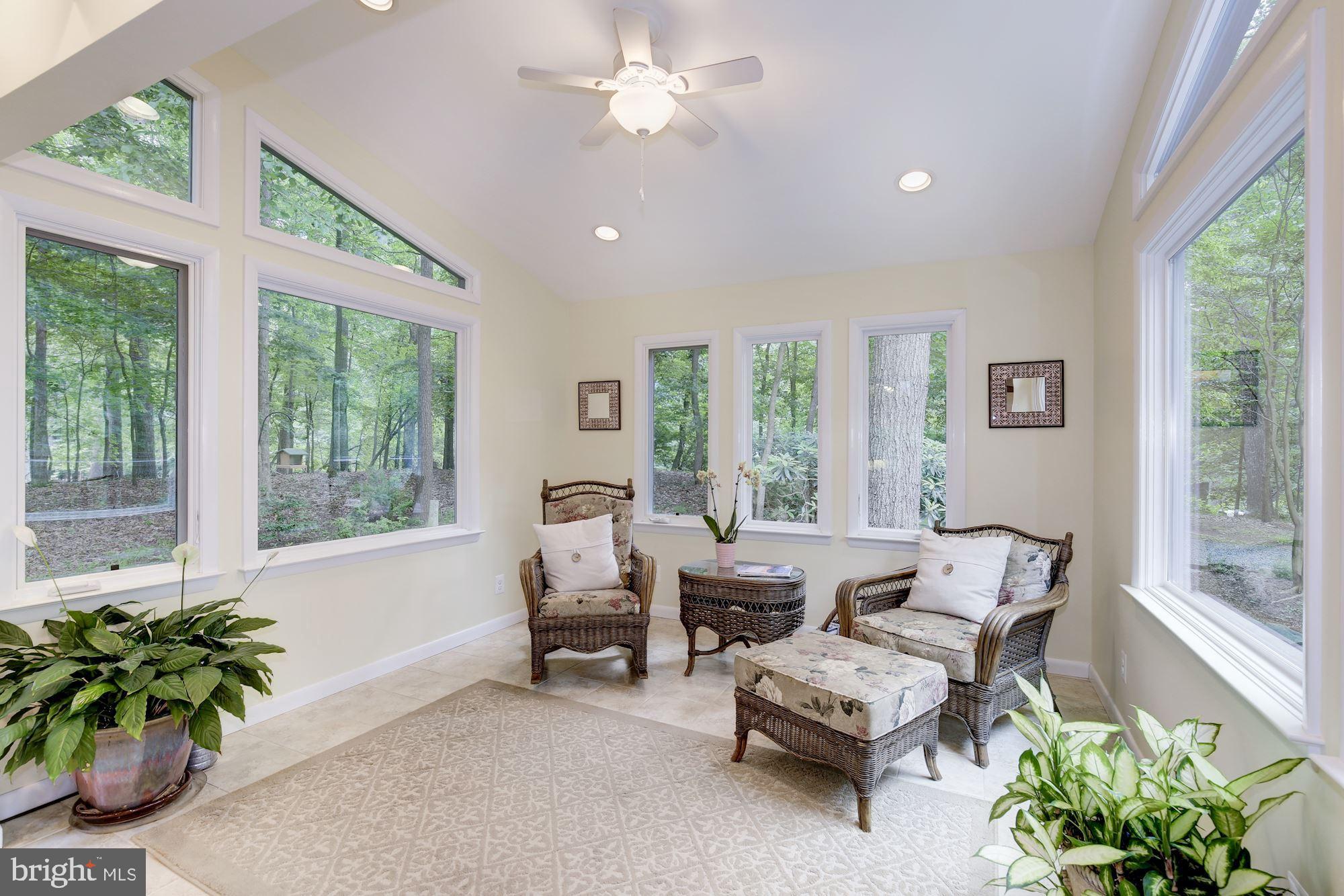10325 Lloyd Road Potomac, MD 20854 - Photo 13 of 35 Main Level - Sunroom
