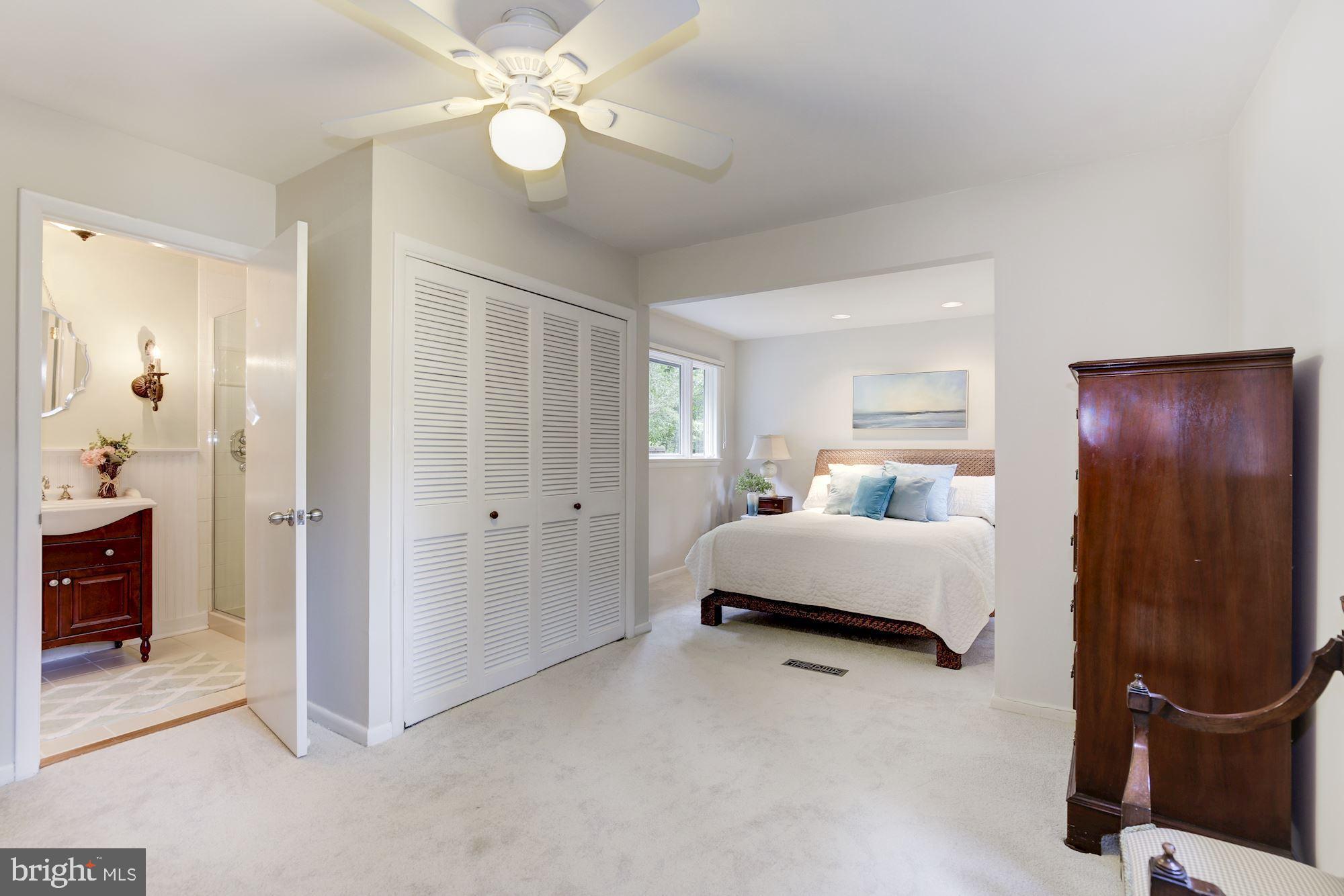 10325 Lloyd Road Potomac, MD 20854 - Photo 20 of 35 Main Level - Master Bedroom