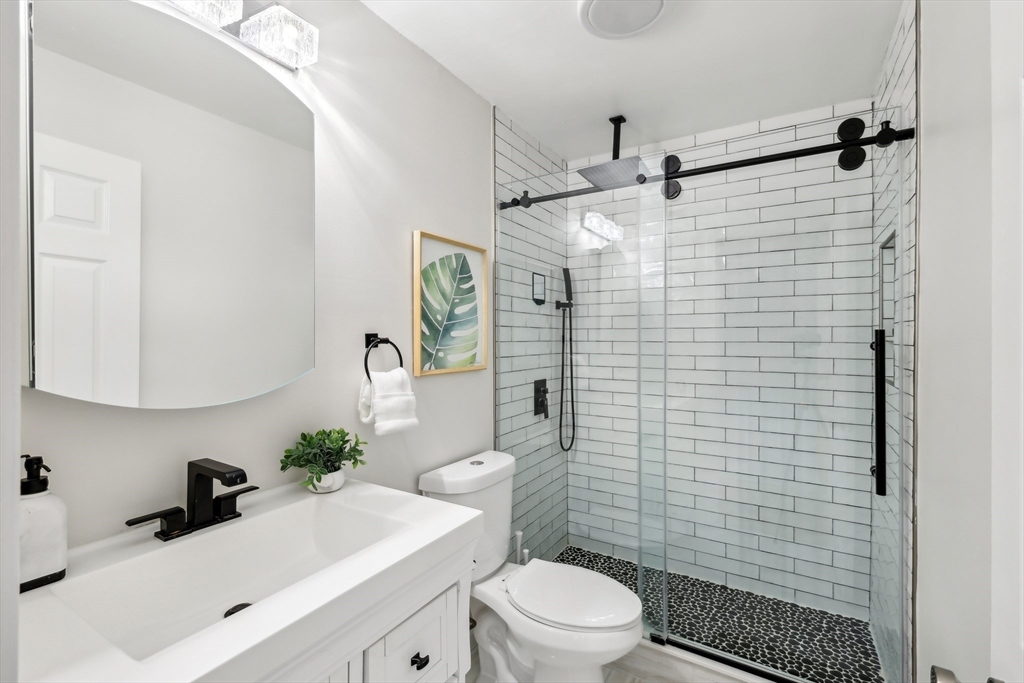 314 Riverside Avenue, Unit 201 Medford, MA 02155 - Photo 11 of 17