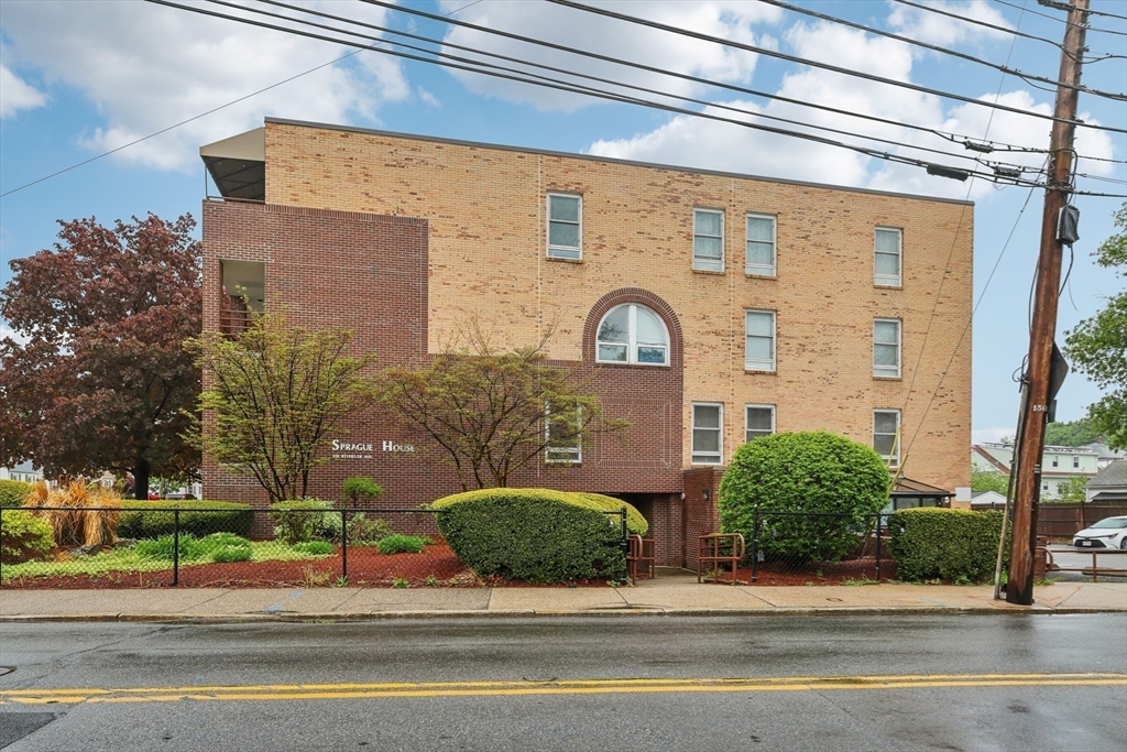 314 Riverside Avenue, Unit 201 Medford, MA 02155 - Photo 14 of 17