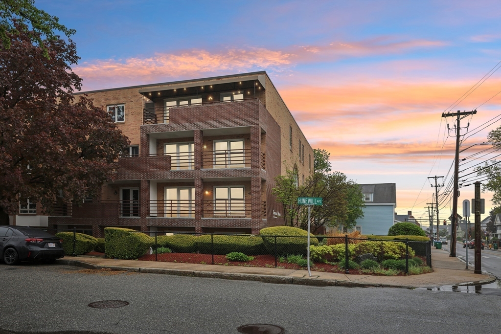 314 Riverside Avenue, Unit 201 Medford, MA 02155 - Photo 16 of 17