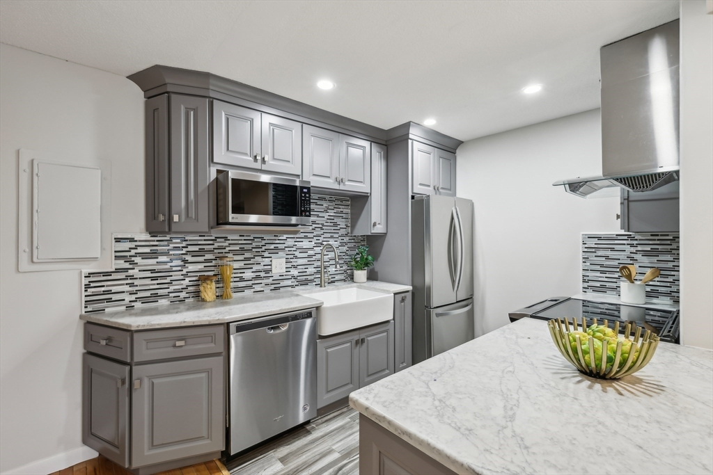 314 Riverside Avenue, Unit 201 Medford, MA 02155 - Photo 7 of 17