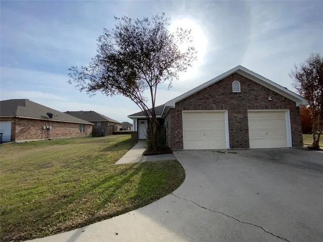 $1,650 | 1711 Novella Court, Fort Worth, TX 76134