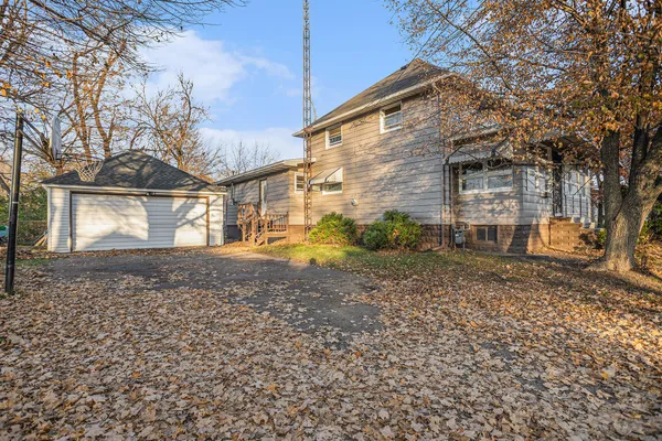 $122,900 | 111 River Drive, Three Rivers, MI 49093