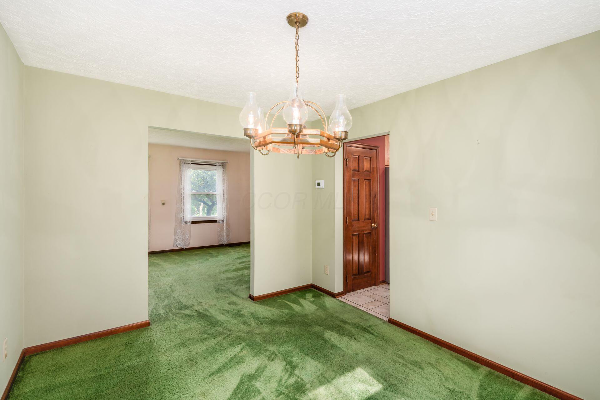 6945 Cooper Road Columbus, OH 43231 - Photo 10 of 48 010_67a8affd8a_g cooper rd-23