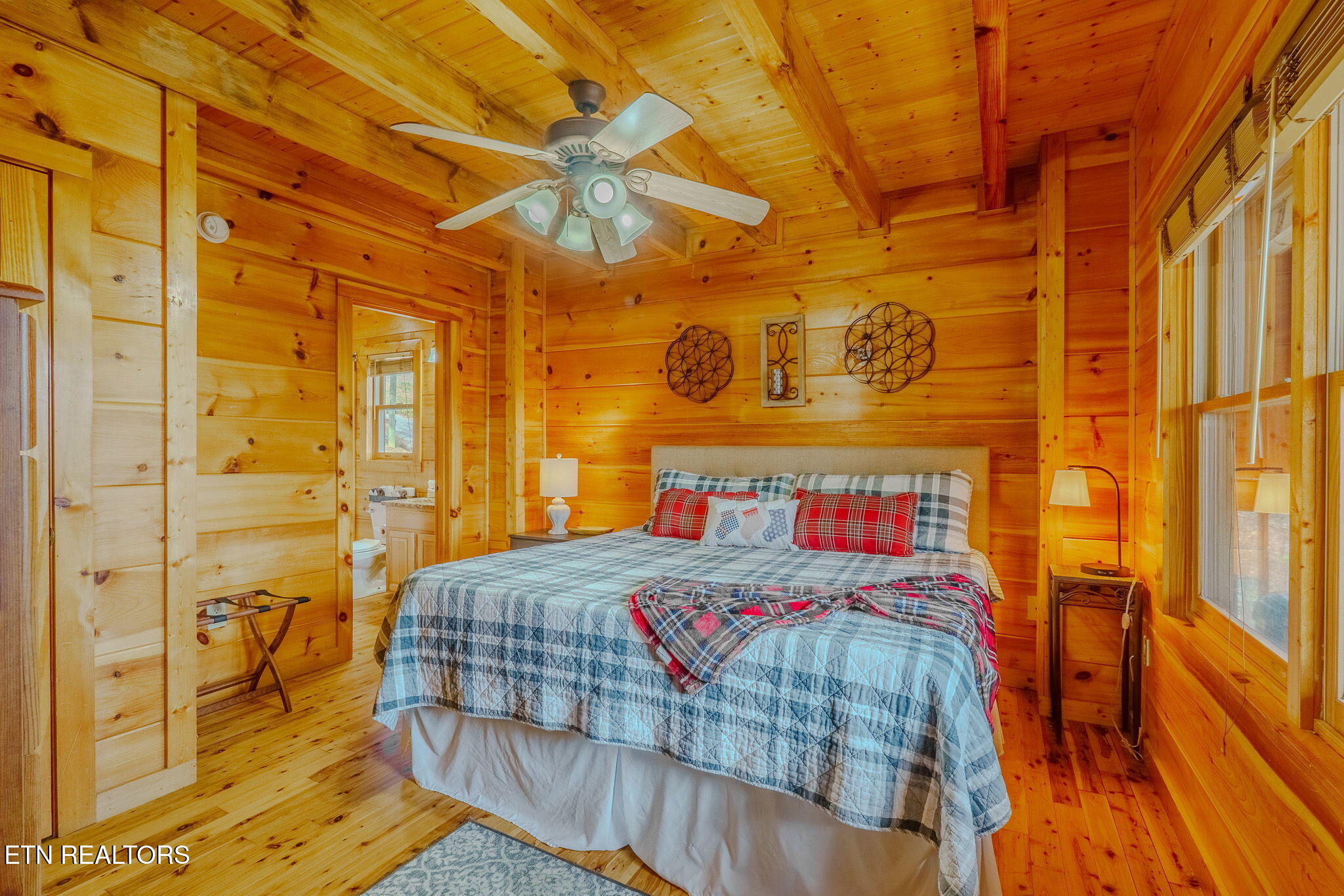 2109 Memory Way Sevierville, TN 37876 - Photo 14 of 38 31-web-or-mls-_DSC8754-HDR