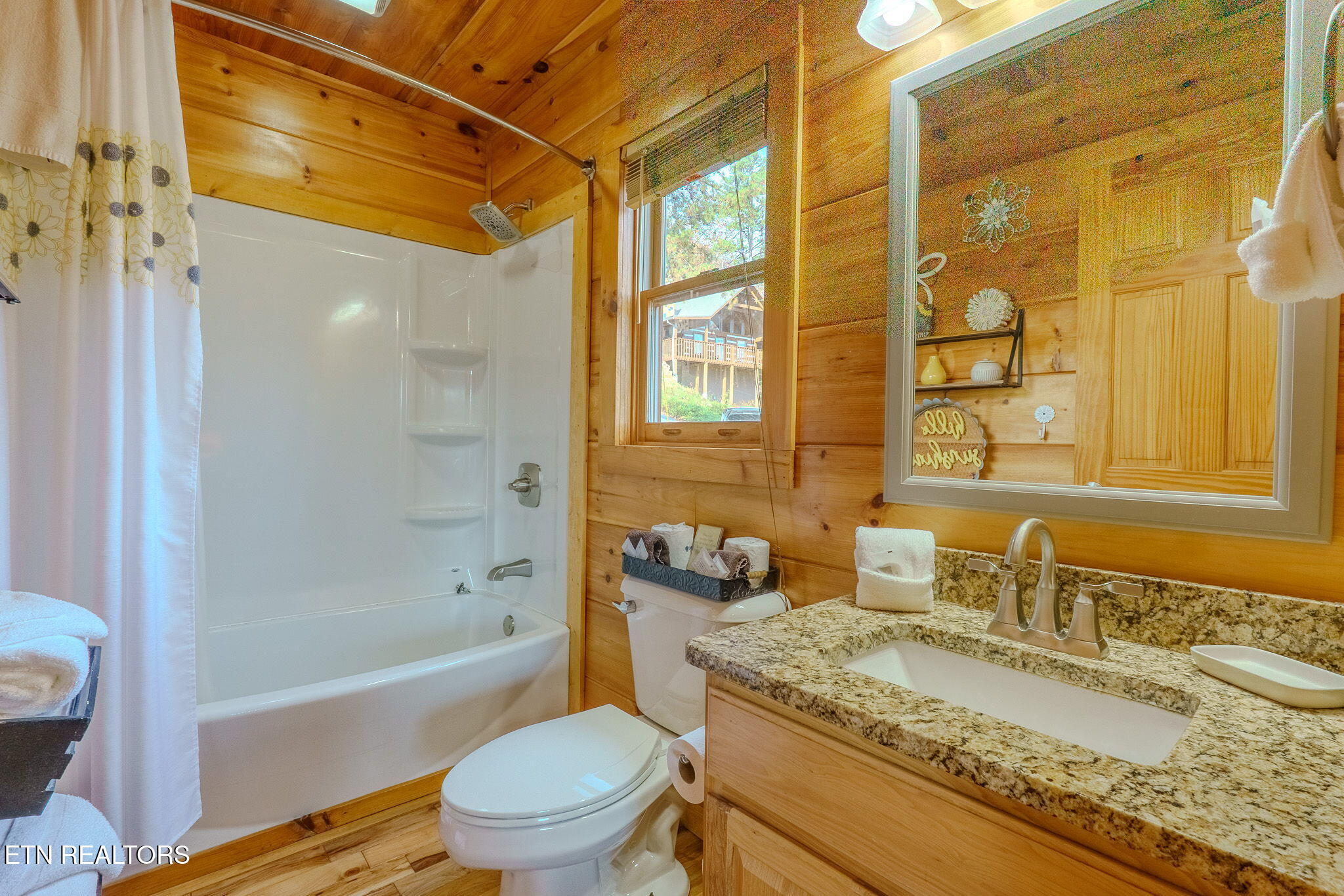 2109 Memory Way Sevierville, TN 37876 - Photo 16 of 38 33-web-or-mls-_DSC8794-HDR