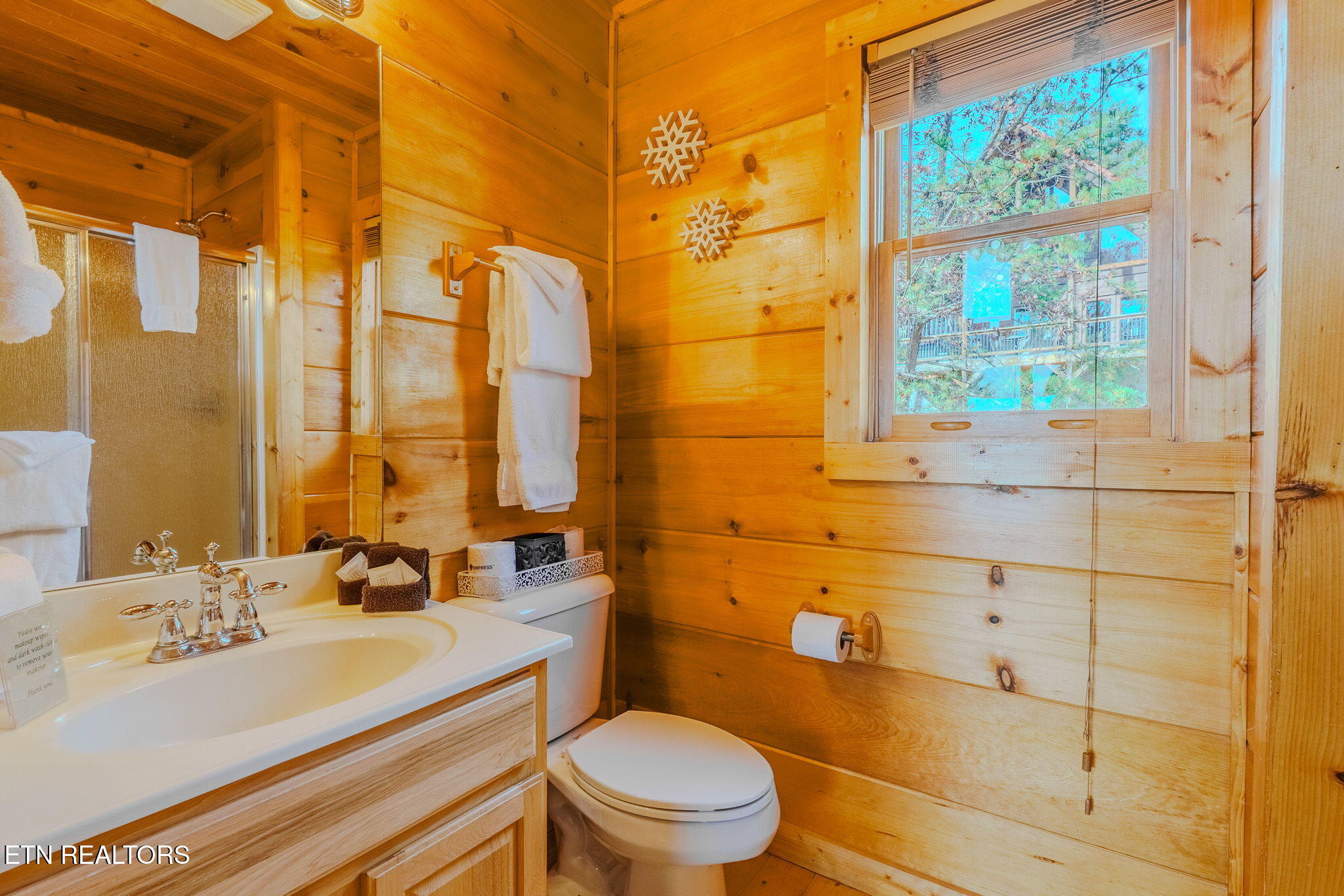 2109 Memory Way Sevierville, TN 37876 - Photo 25 of 38 38-web-or-mls-_DSC8909-HDR