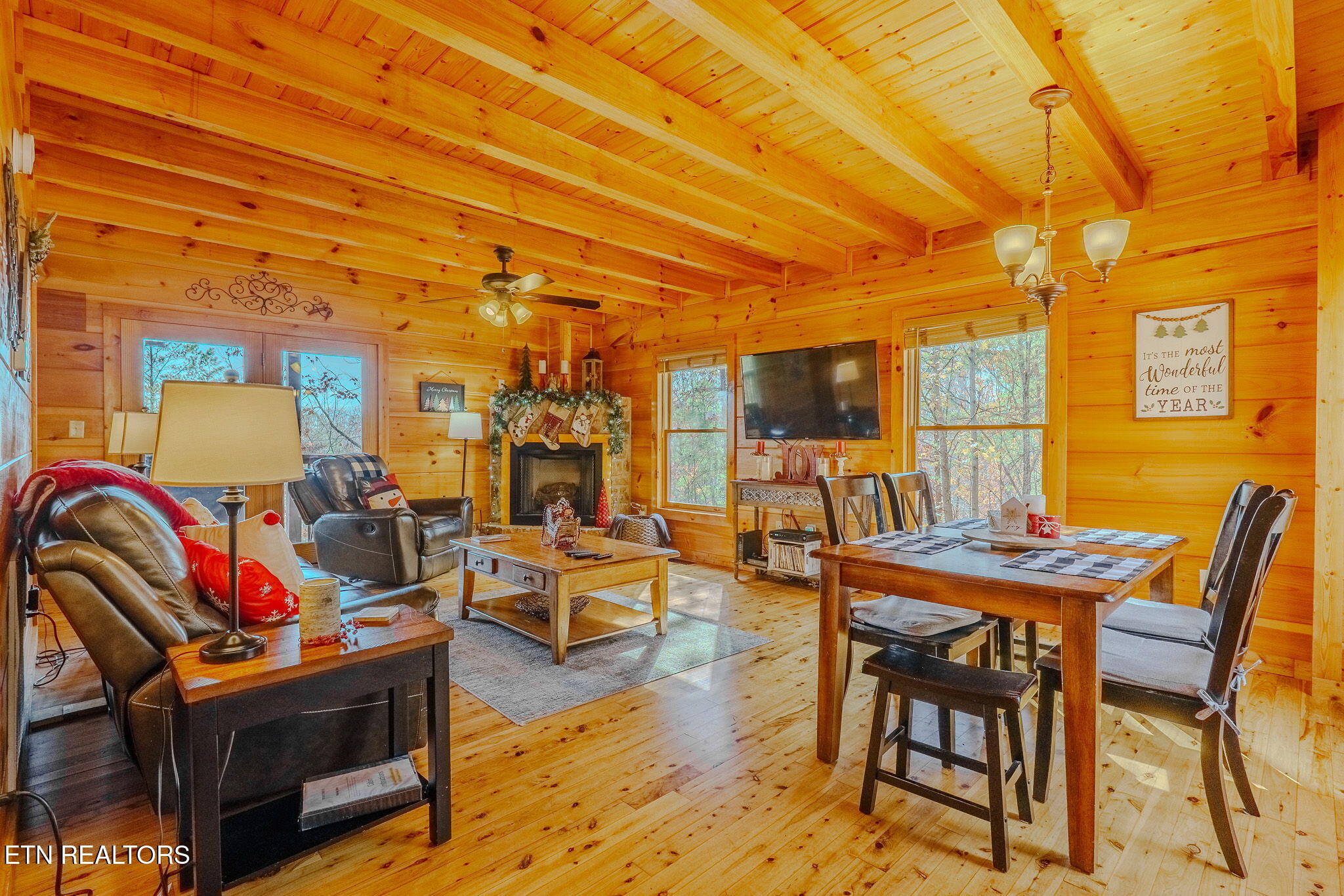 2109 Memory Way Sevierville, TN 37876 - Photo 6 of 38 23-web-or-mls-_DSC8604-HDR