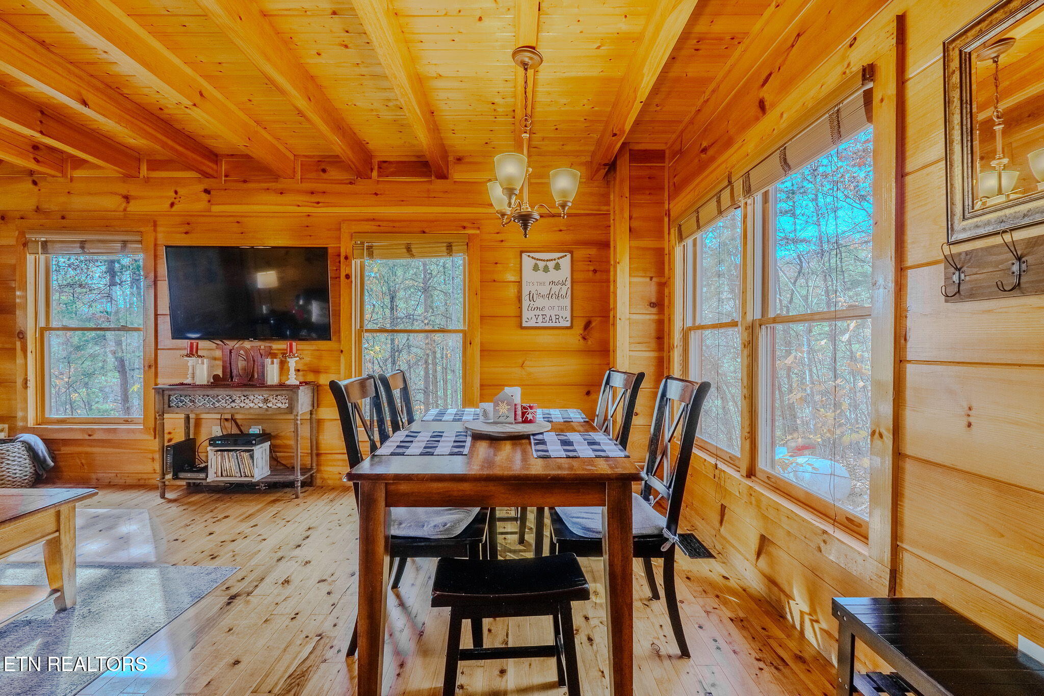 2109 Memory Way Sevierville, TN 37876 - Photo 7 of 38 22-web-or-mls-_DSC8589-HDR