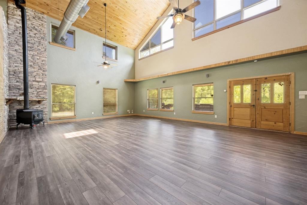 2396 Riverside Drive Denton, TX 76208 - Photo 5 of 39 Living Room Main House