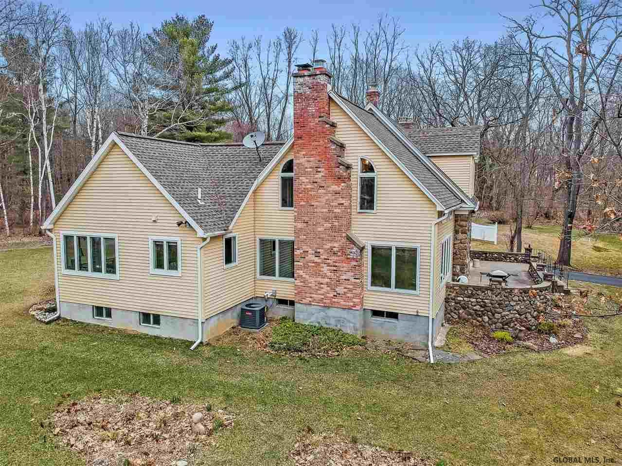 23 Spring Road Glenville, NY 12302 - Photo 4 of 27 Photo 4