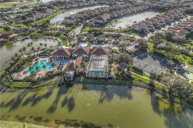 $497,500 | 3055 Horizon Lane, Unit 1706, Naples, FL 34109