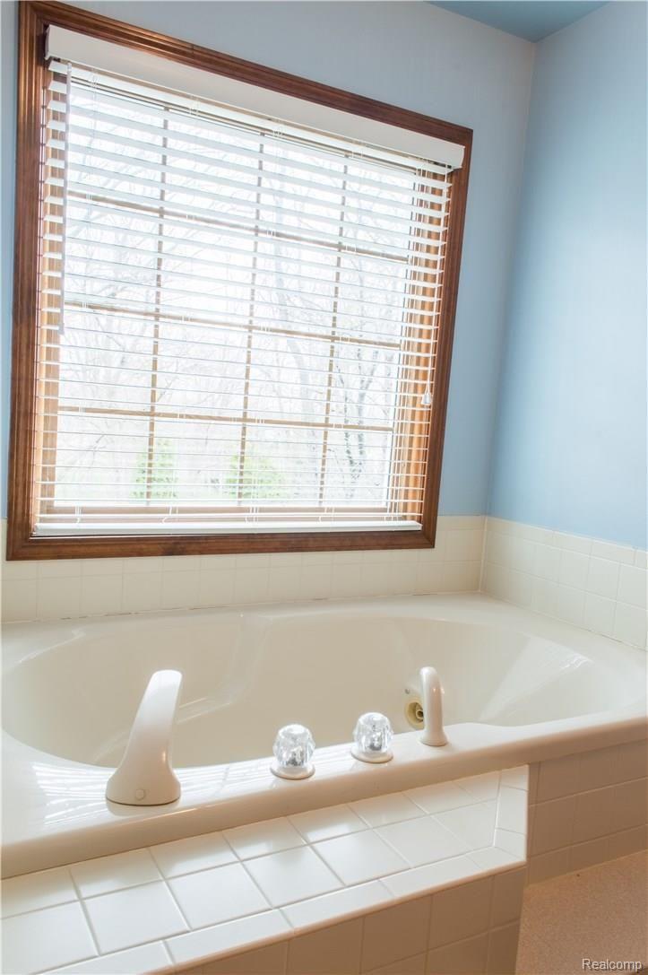 267 Brook Drive Romeo, MI 48065 - Photo 19 of 31 20160402_jakeandchristieshouse-26.jpg
